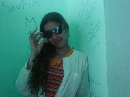 MoNiA